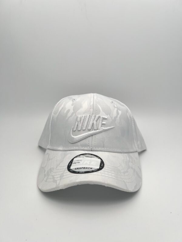 GORRA NIKE FN13
